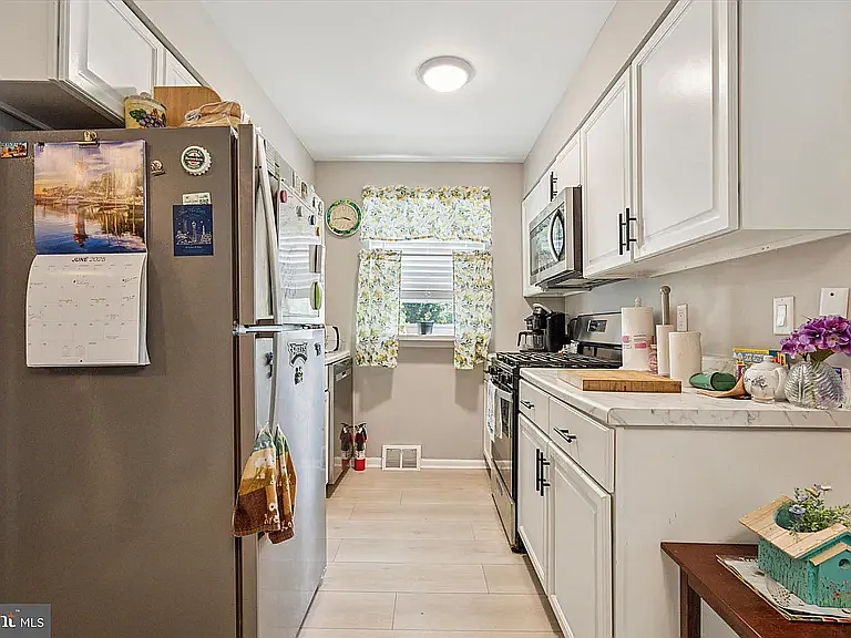 2 bed, 925 sqft, $1,850 — Photo 4