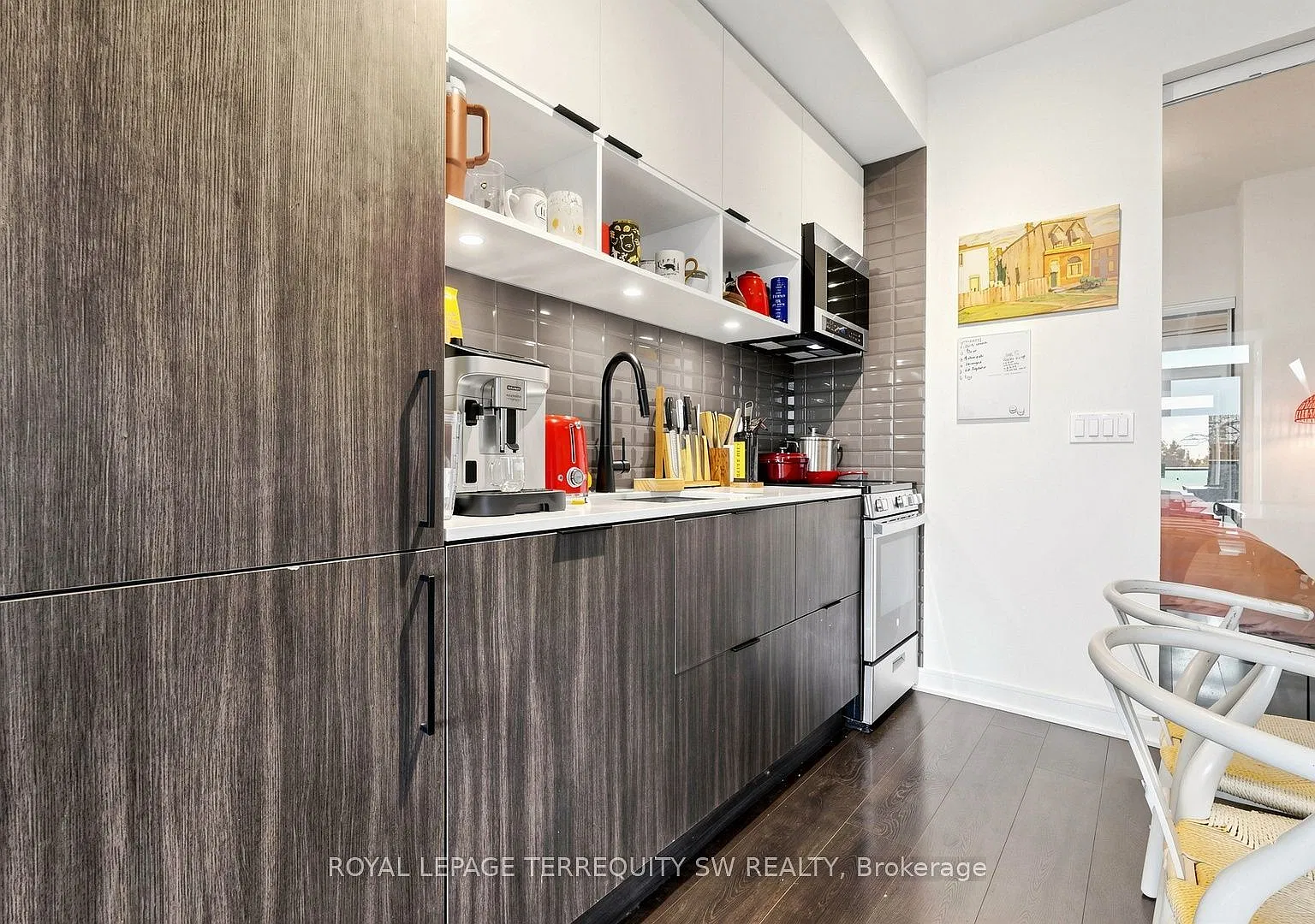 Canary Commons — Photo 4