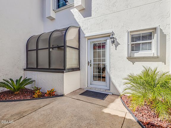 4th image of 262 Florida Shores Blvd