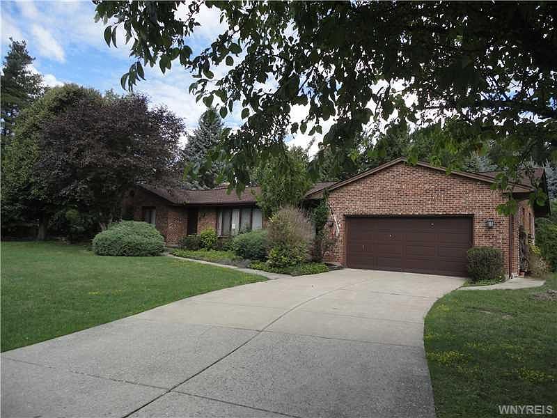1st image of 8160 Roseville Ln