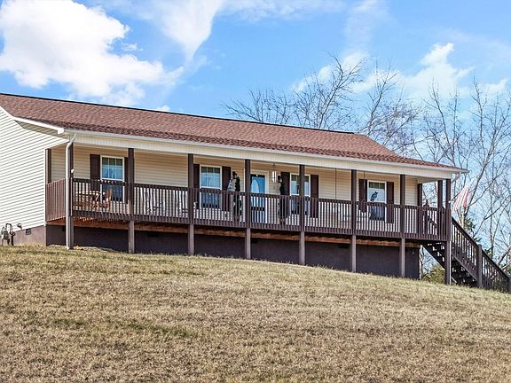 2nd image of 1911 Smokey Meadows Dr