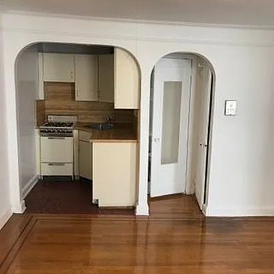 Rented by Compass | media 5
