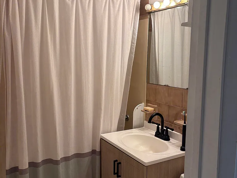 308 9th St #2G — Photo 14