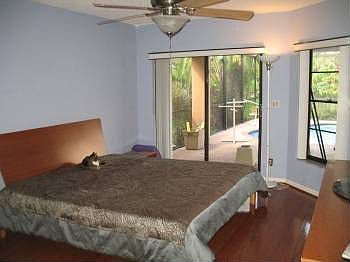 3rd image of 1915 River Oaks