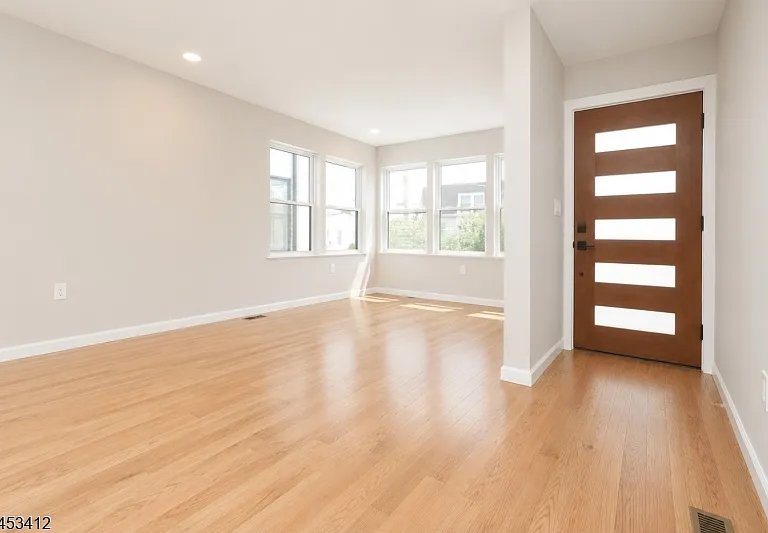 29 Frederick St #1 — Photo 8