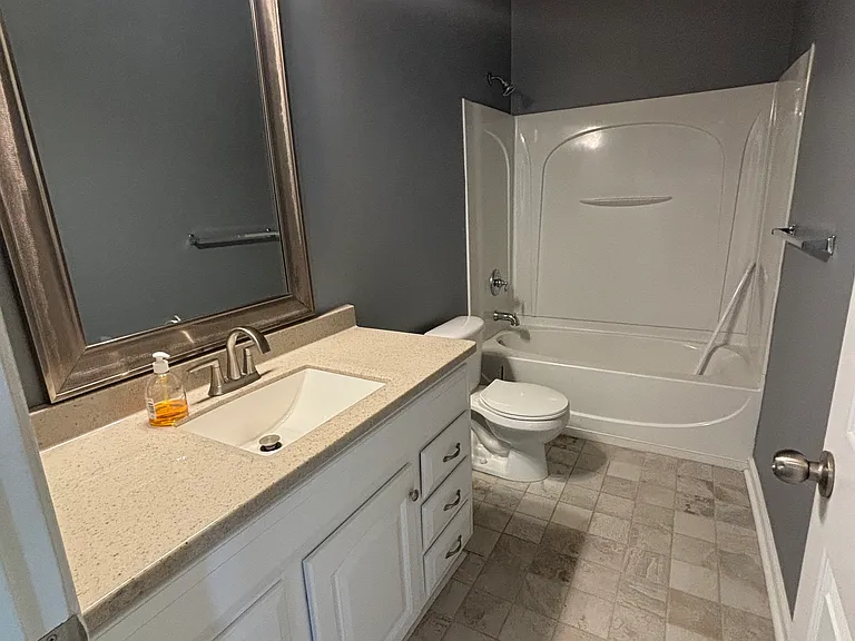12139 Palomar Dr — Photo 2