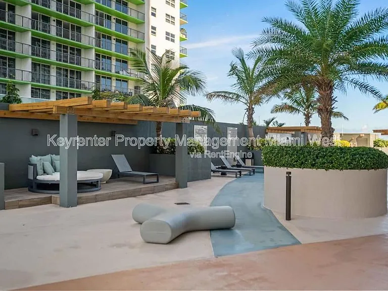 1750 N Bayshore Dr #3312 — Photo 26