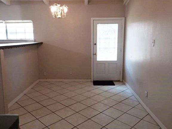 3rd image of 10228 Brockbank Dr