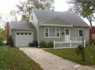 141 Drummond Rd, Avon Lake, OH 44012