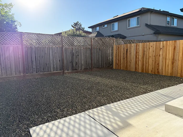1881 Crimson Ln — Photo 4