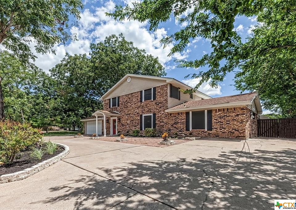 1st image of 2605 Creek Side Dr