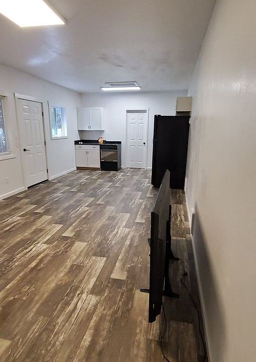 1st image of 12 Bayshore Ln #A