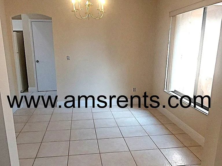 1080 Hali Ridge Ct — Photo 7