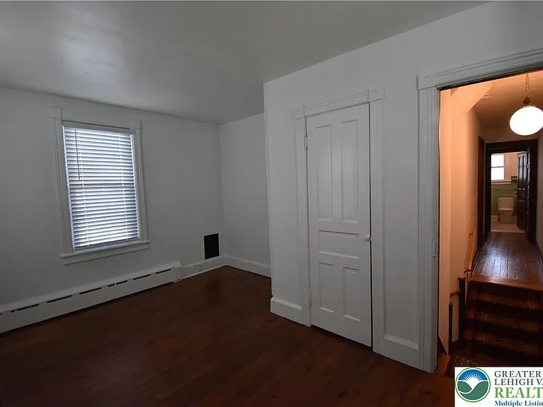 204 N 9th St — Photo 24