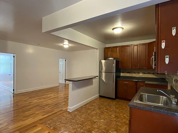 5th image of 46 Fort Washington Ave APT 36