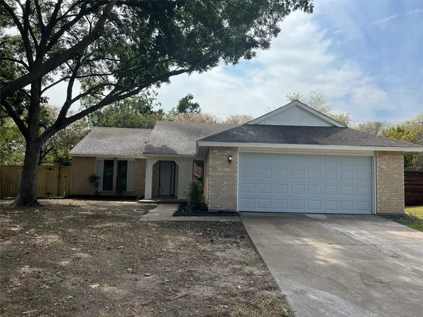 905 Camino Ct, Grand Prairie, TX 75052