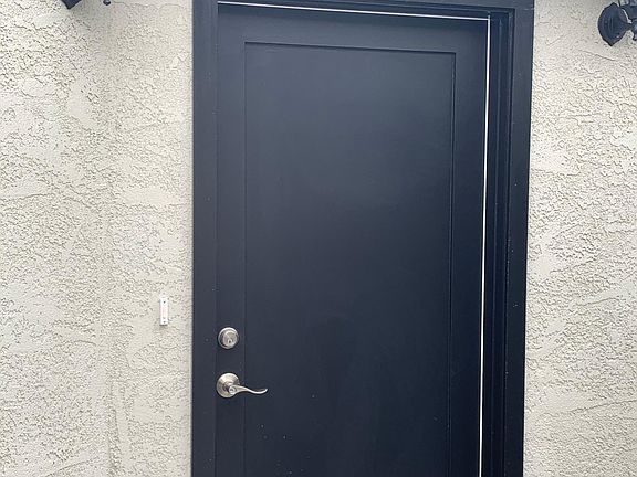 3rd image of 139 N Lamer St