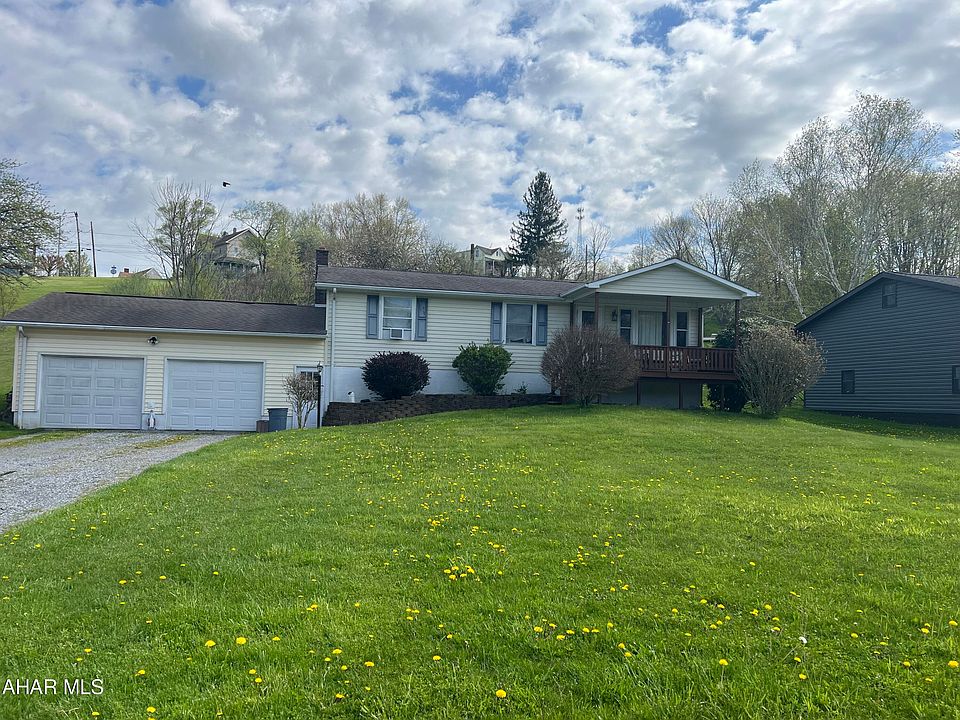 1st image of 126 Laurel Dr