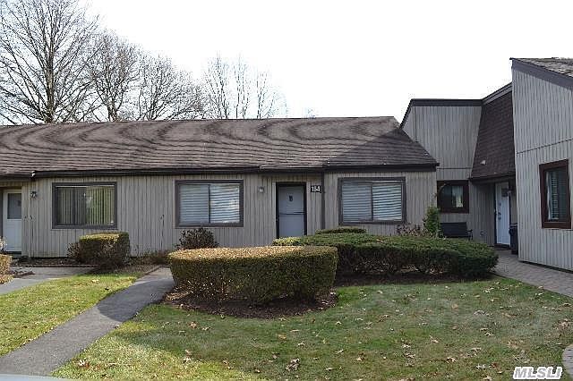 1st image of 154 Strathmore Gate Dr