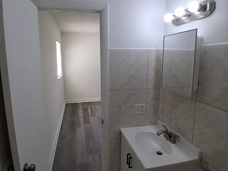 405 SW 13th Pl #112 — Photo 20