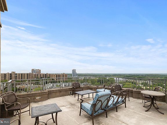5th image of 8220 Crestwood Heights Dr APT 1007