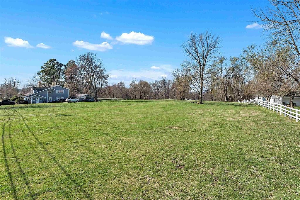 835 Madison St, Hawesville, KY 42348 | Zillow