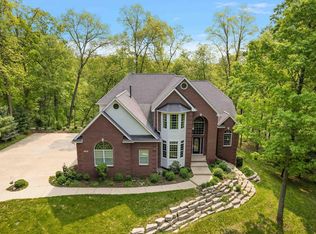 1130 Wilderness Hills Trl, Pinckney, MI