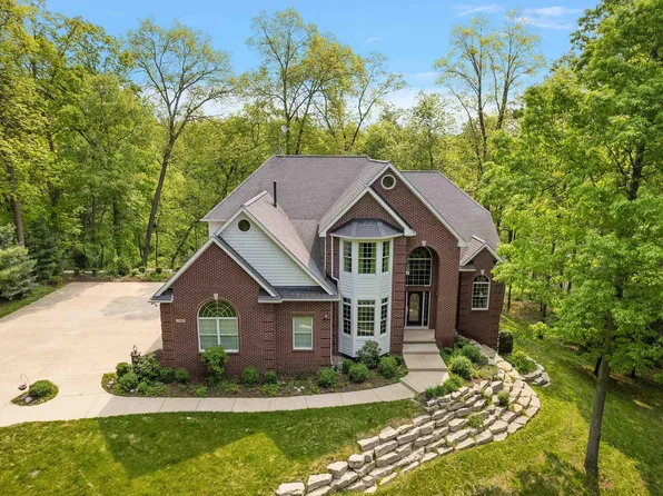 1130 Wilderness Hills Trl, Pinckney, MI 48169