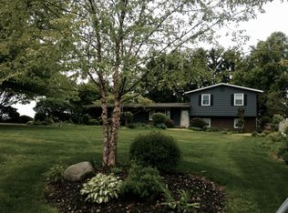 5750 Glena St NE, Louisville, OH