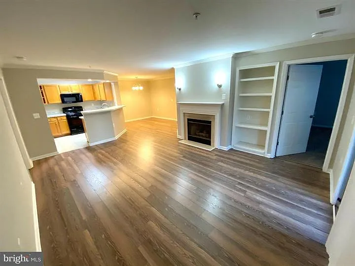 18003 Cloppers Mill Terrace - 15-I — Photo 3