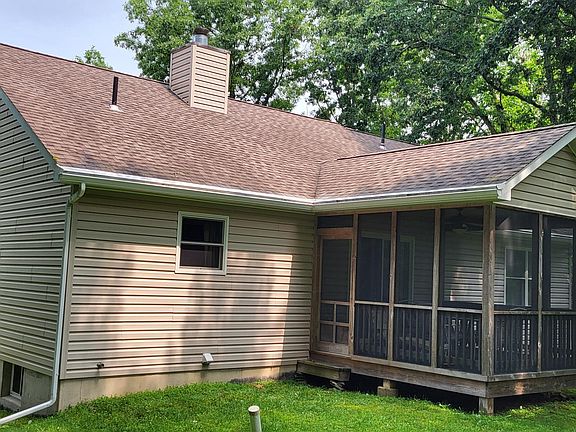3rd image of 115 Lewis Rd