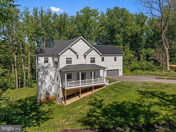 4th image of 16608 Sylvan Dr