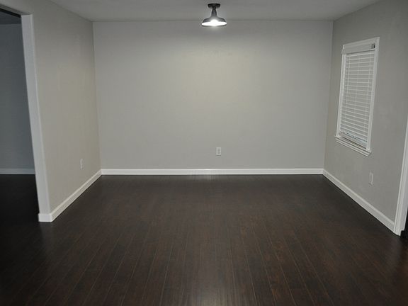 4th image of 307 Perry Ave