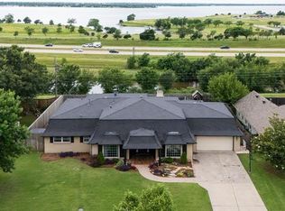 8625 Lakehurst Dr, Oklahoma City, OK 73120