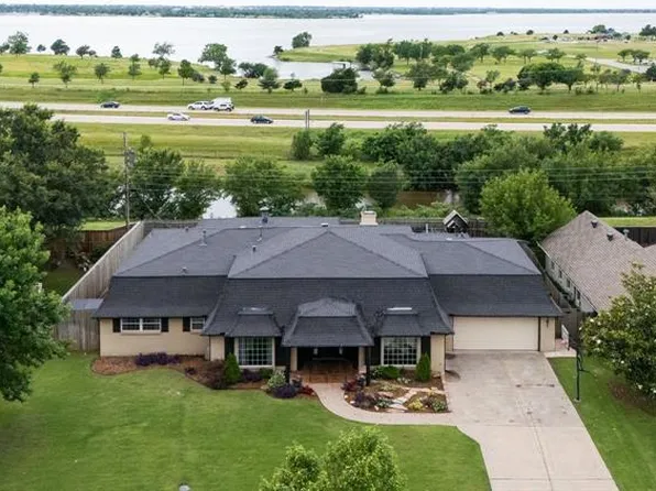 8625 Lakehurst Dr, Oklahoma City, OK 73120