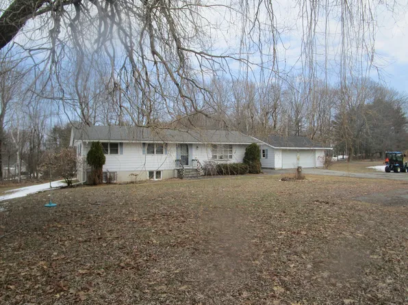 2371 Union Street, Hermon, ME 04401