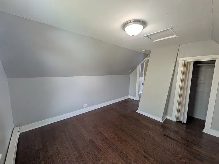 15 Alton St #1-2 — Photo 7