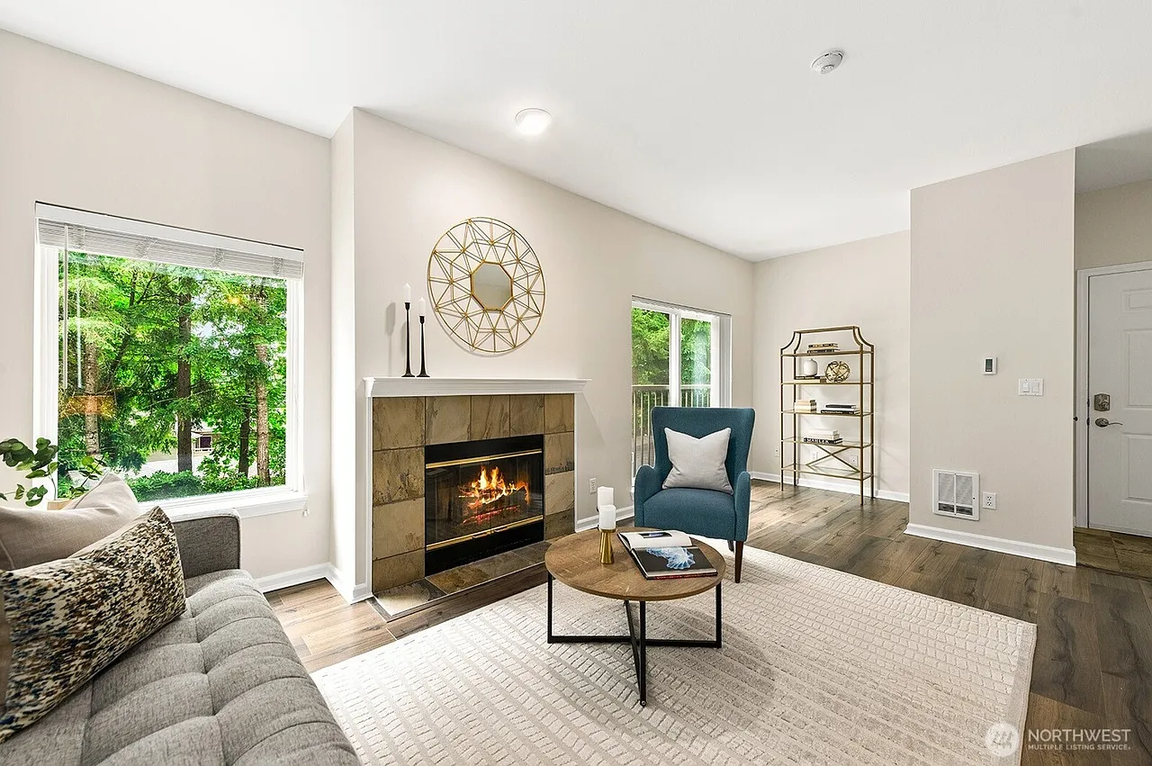 3 bed, 2.5 bath, 1455 sqft, $3,500 — Photo 3
