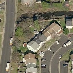 1st image of 557 Chancery Ln