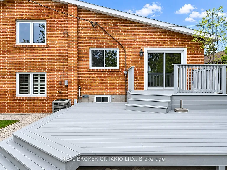 77 Norgrove Cres — Photo 25