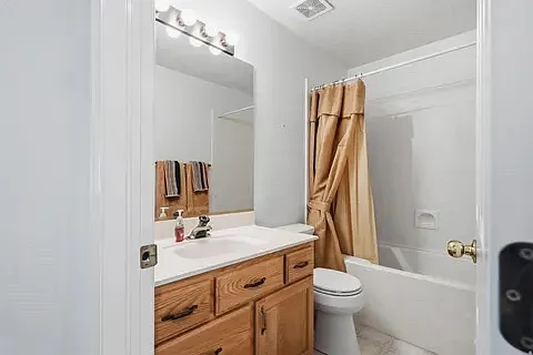 2360 S Hampton Rd — Photo 26
