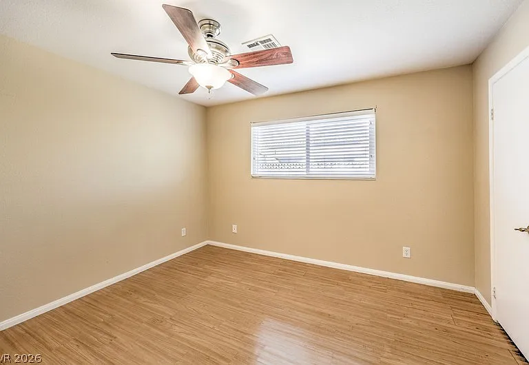 532 Mona Ln — Photo 19