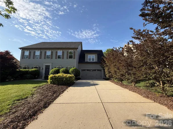 3665 English Garden Dr, Gastonia, NC 28056