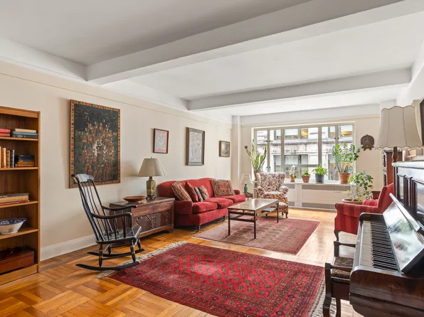 20 East 35th Street image 1 of 4