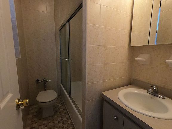 4th image of 43-15 45th St #22