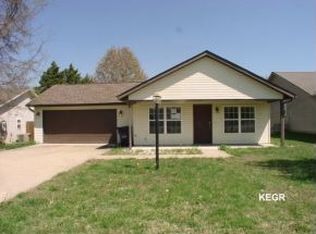 145 Eric Loop, Kirbyville, MO 65679