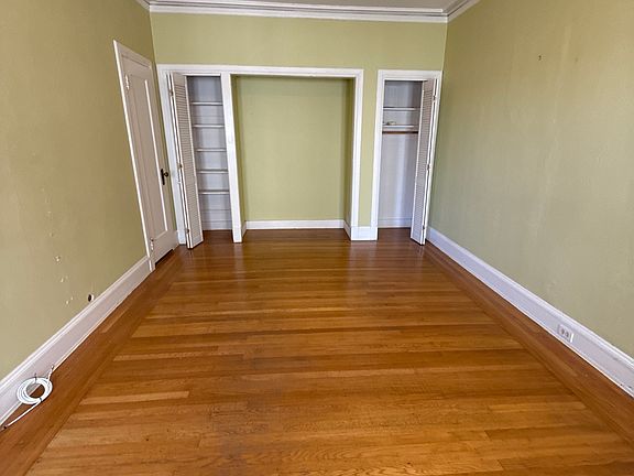5th image of 624 Beacon St #624