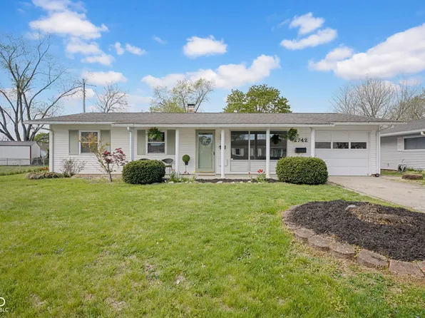 2742 Desoto Way, Columbus, IN 47203