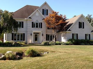 3161 Deer Creek Dr, Lambertville, MI 48144