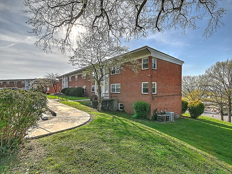 170 Mesa Ln #1 — Photo 1
